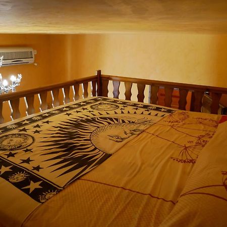 Bed and Breakfast Casa Di Luce Agia Marina  Zewnętrze zdjęcie