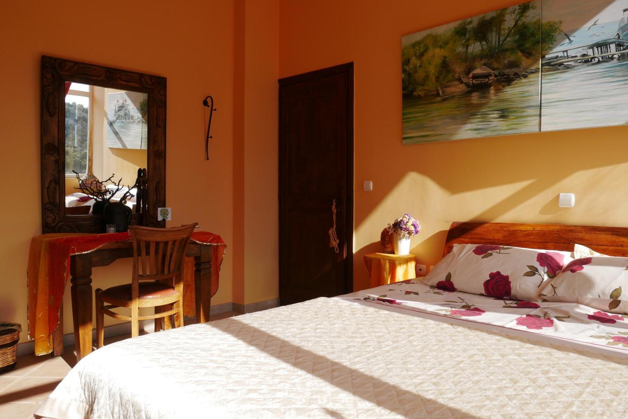 Bed and Breakfast Casa Di Luce Agia Marina  Zewnętrze zdjęcie